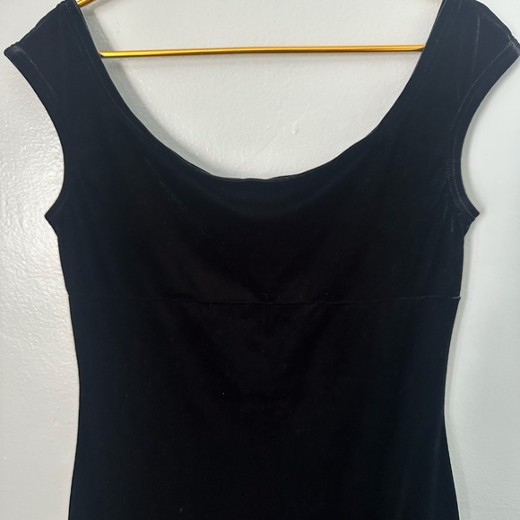 (Y2K) VINTAGE VELVET BLACK GUESS FIT-FORMING DRESS - Picture 2 of 7